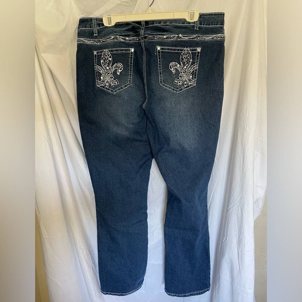 Revolt Women’s embellished jeans, size 18W